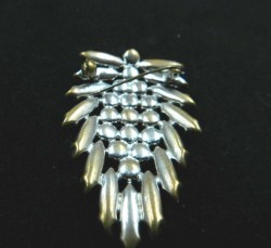 BLACK LEAF BROOCH BK